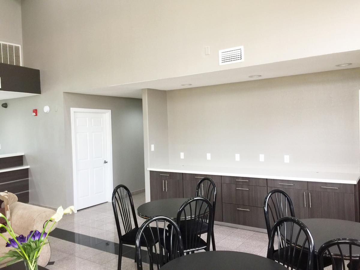 Eldon Americas Best Value Inn & Suites Mont Belvieu Houston מראה חיצוני תמונה